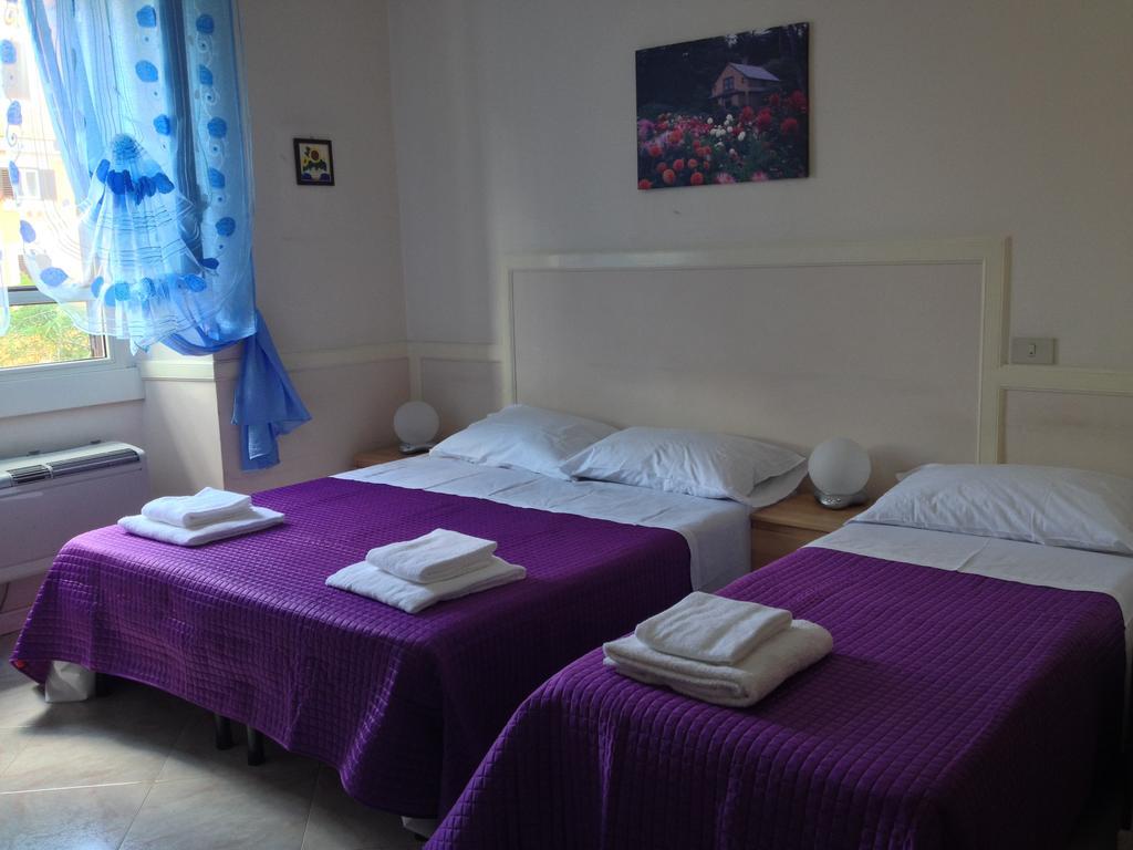 Rome Rainbow Guest House Værelse billede